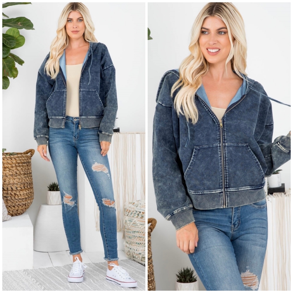 FEW LEFT❗️LE LIS Nordstrom Mineral Wash Navy Hoodie